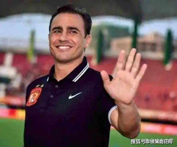 卡纳瓦罗的, 迪内斯和萨