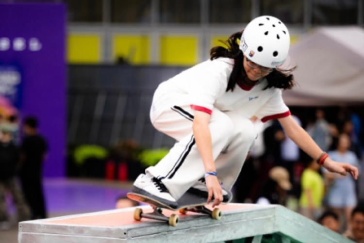 为市民和游, https